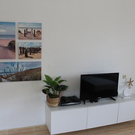 אוריהואלה Bungalow With 2 Bedrooms And Roof Terrace In The Center Of La Zenia. Free Wifi. מראה חיצוני תמונה