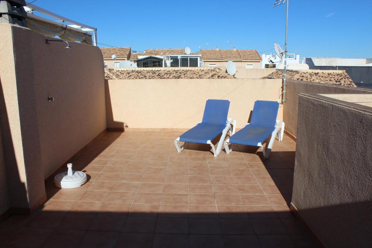 אוריהואלה Bungalow With 2 Bedrooms And Roof Terrace In The Center Of La Zenia. Free Wifi. מראה חיצוני תמונה