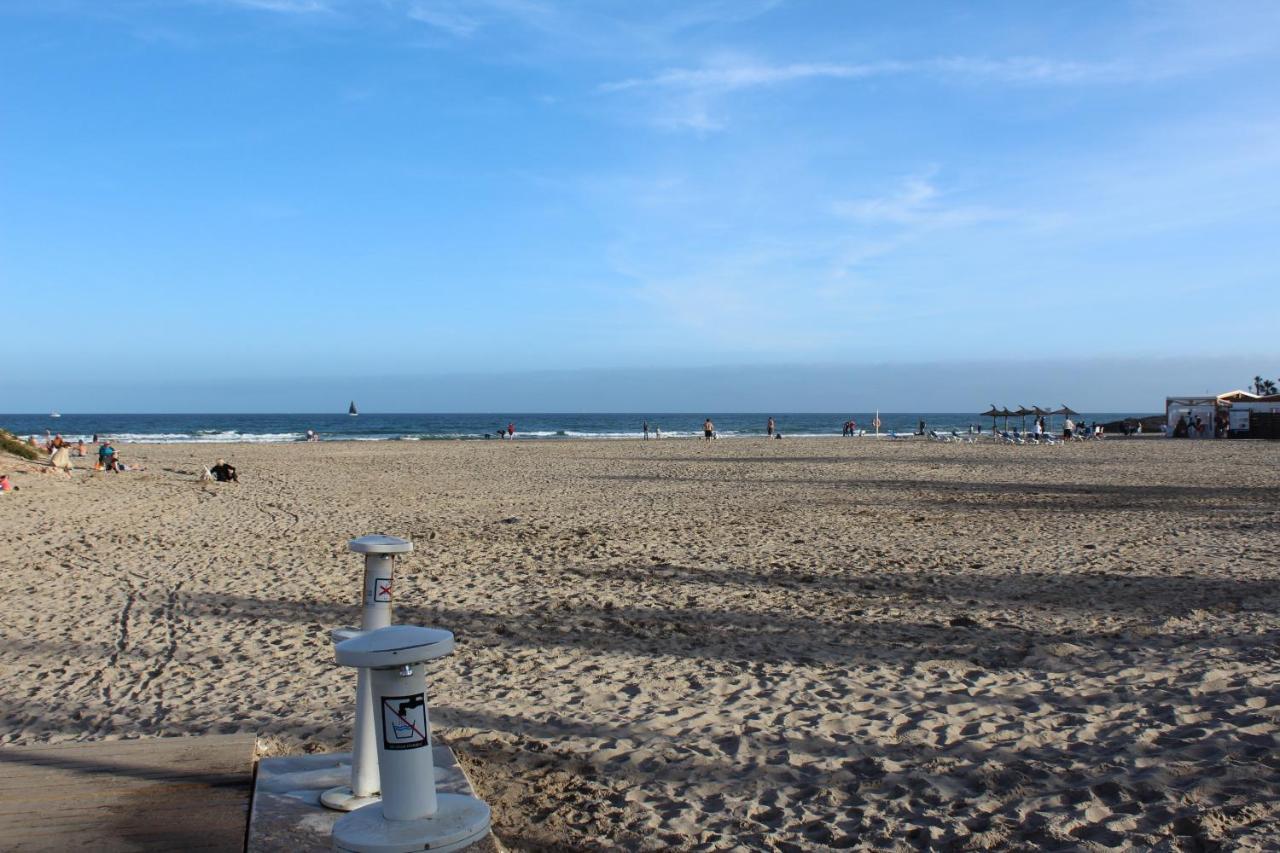אוריהואלה Bungalow With 2 Bedrooms And Roof Terrace In The Center Of La Zenia. Free Wifi. מראה חיצוני תמונה