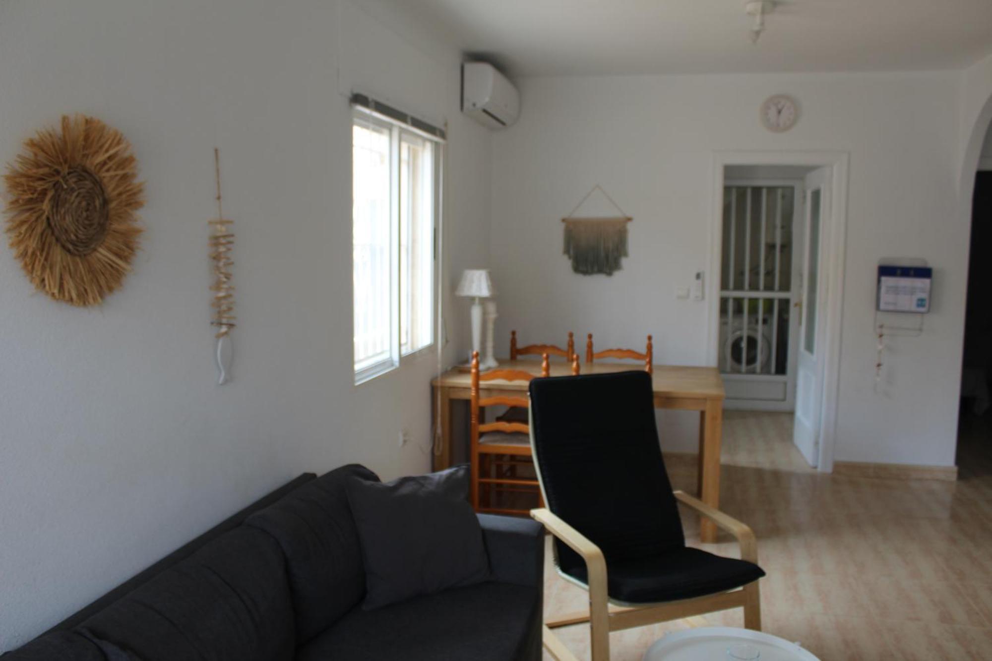 אוריהואלה Bungalow With 2 Bedrooms And Roof Terrace In The Center Of La Zenia. Free Wifi. מראה חיצוני תמונה