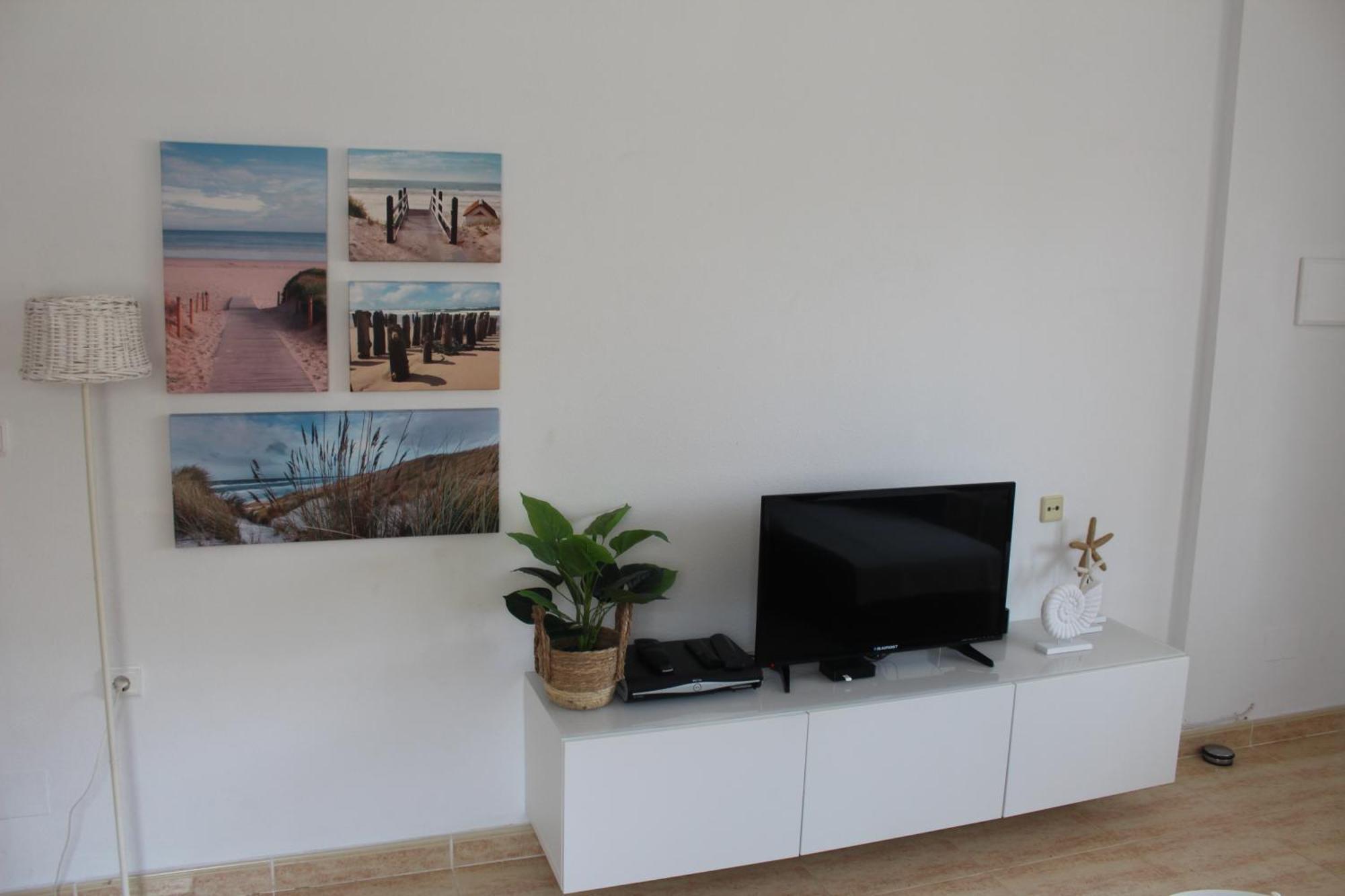 אוריהואלה Bungalow With 2 Bedrooms And Roof Terrace In The Center Of La Zenia. Free Wifi. מראה חיצוני תמונה